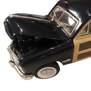 Sunnyside 1949 Ford Woody Wagon, 1/24 Ss 8703 Scale Diecast